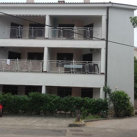 Studio Apartman Lady Apartment Njivice Ngoại thất bức ảnh